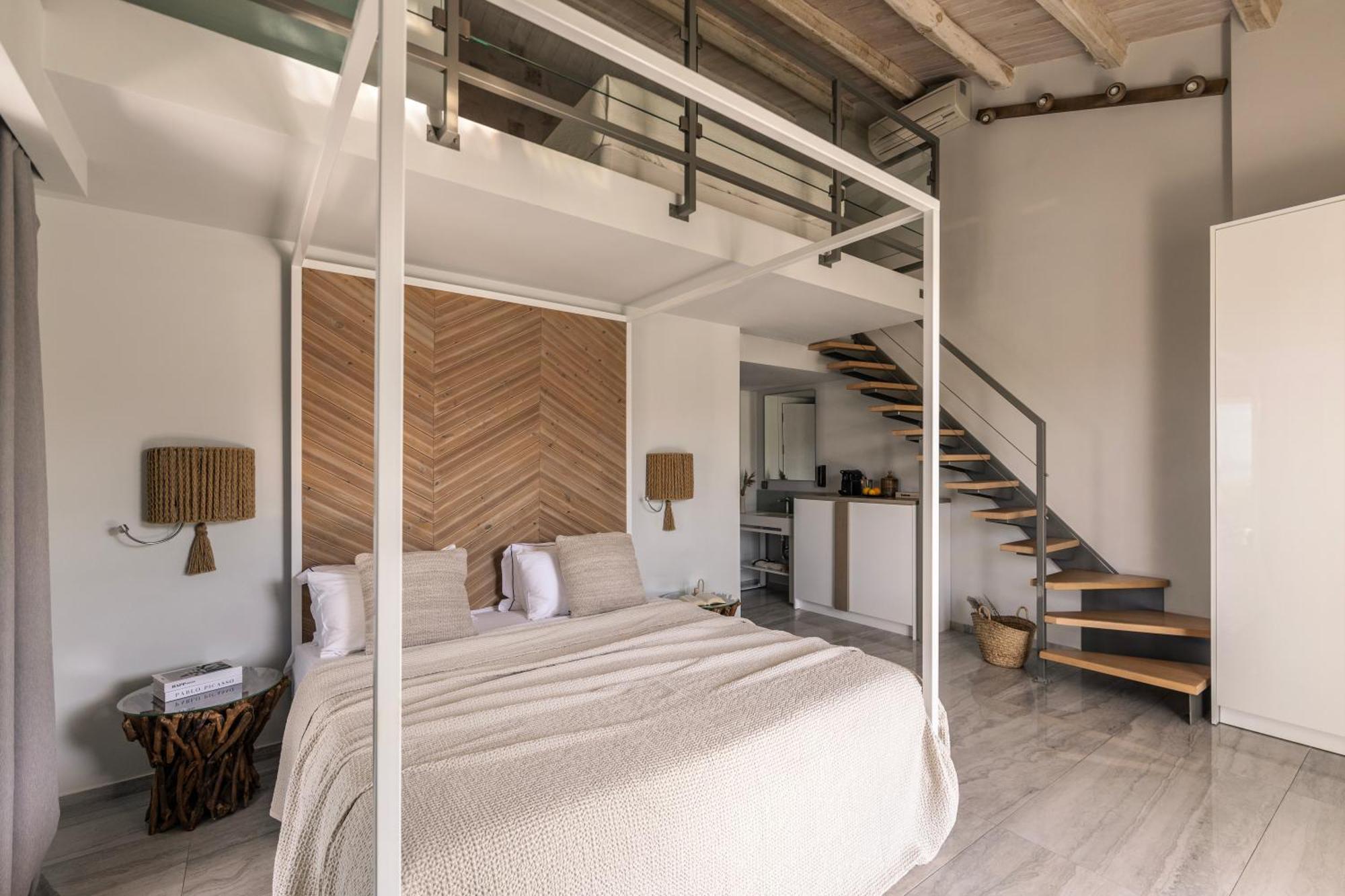 Blue Carpet Luxury Suites Pefkochori Ngoại thất bức ảnh