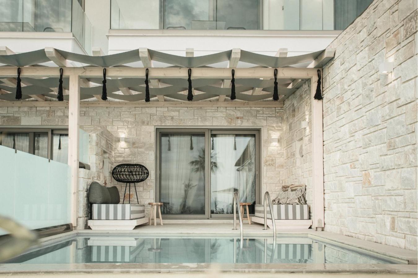 Blue Carpet Luxury Suites Pefkochori Ngoại thất bức ảnh